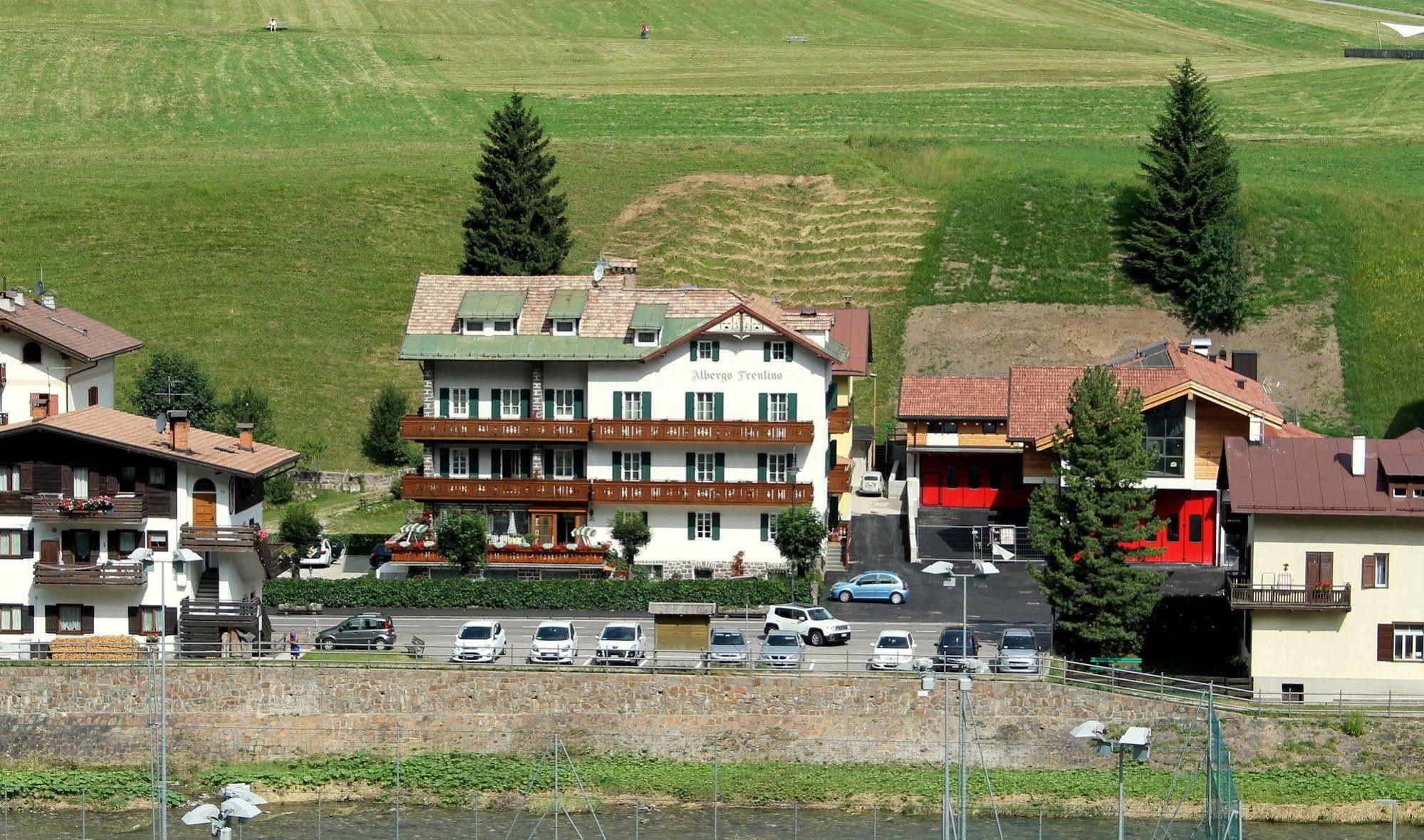 Albergo Trentino Moena Luaran gambar