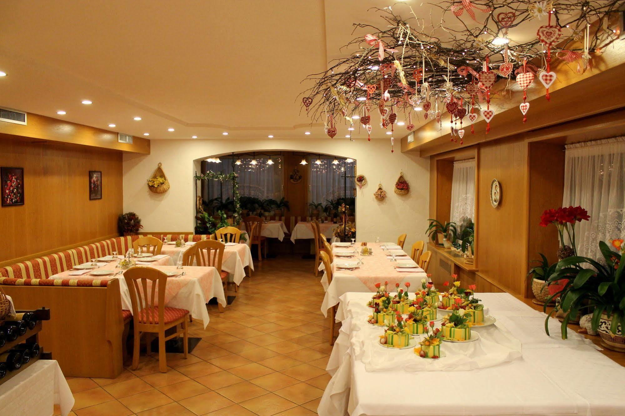 Albergo Trentino Moena Luaran gambar